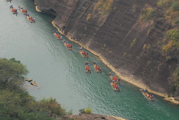 洛阳二外小学一年级开设英语课吗