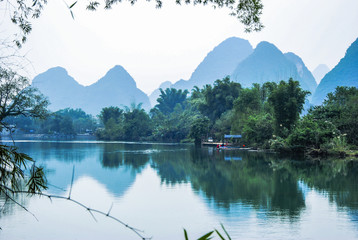 很灵的招桃花的方法 改变桃花运最好的办法