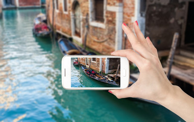 洛阳二外小学一年级开设英语课吗