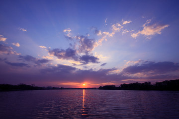 洛阳二外小学一年级开设英语课吗